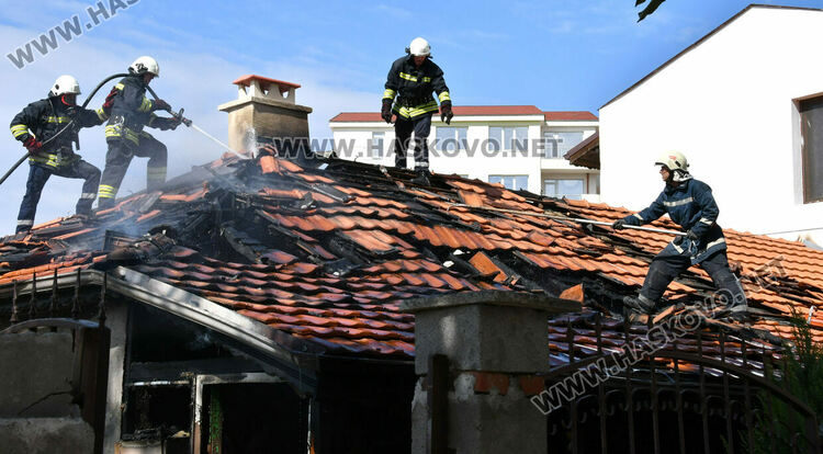 Къща горя в Хасково
