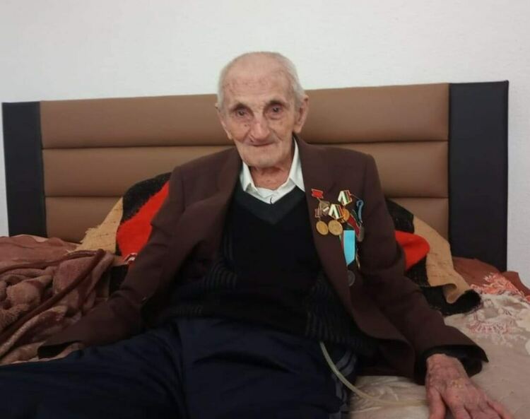 Столетник получи поздравления и парична награда от община Смолян