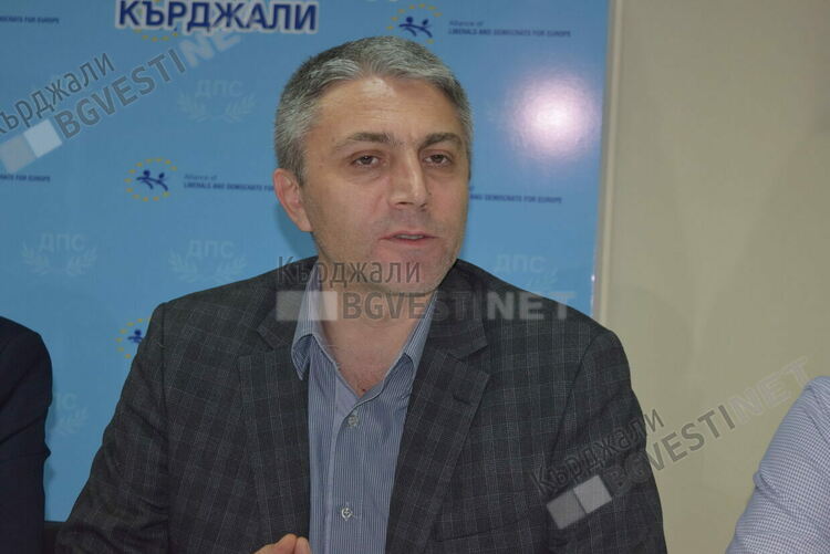 Мустафа Карадайъ