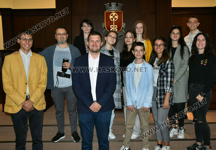 Наградиха победителите във фотоконкурса „Аз обичам Хасково“ – Ваканция 2021