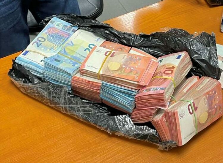 Снимки: Агенция "Митници"