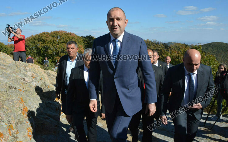 Президентът Радев от в.Шейновец: Винаги съм отстоявал националните интереси