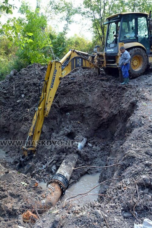 Безводие: четири квартала на сухо заради авария
