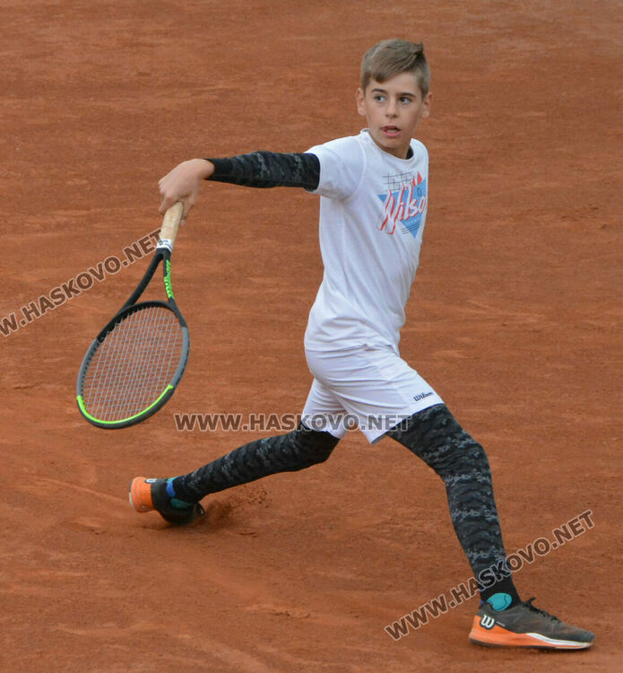 Димитър Кисимов и Брияна Иванова триумфираха на Държавното по тенис в Хасково