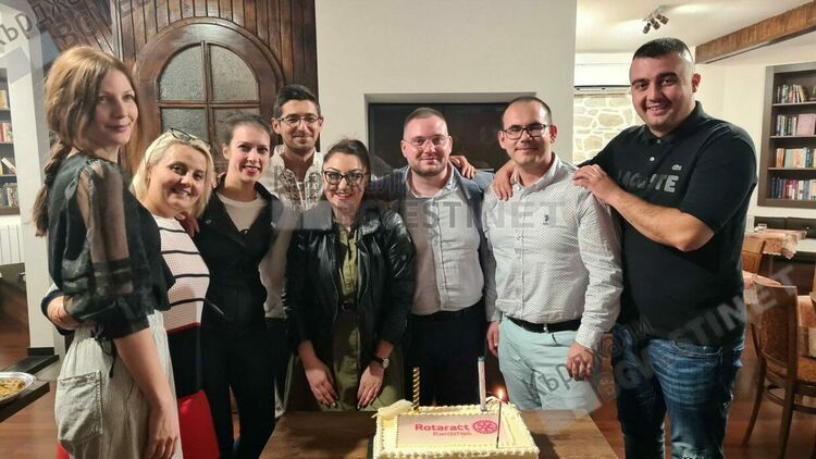 Ротаракт Клуб Кърджали отпразнува 20-годишния си юбилей тази седмица