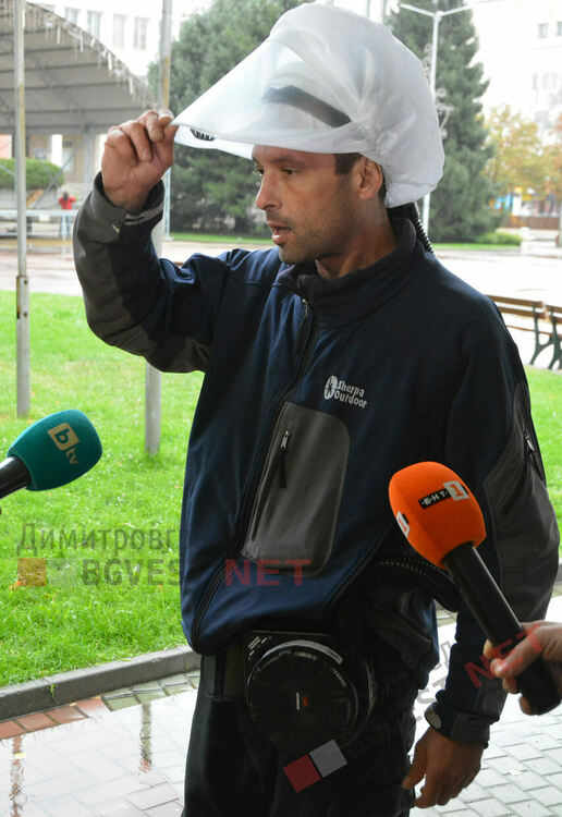 Въпреки дъжда, димитровградчани се вдигнаха на протест, за да защитят качеството на въздуха си