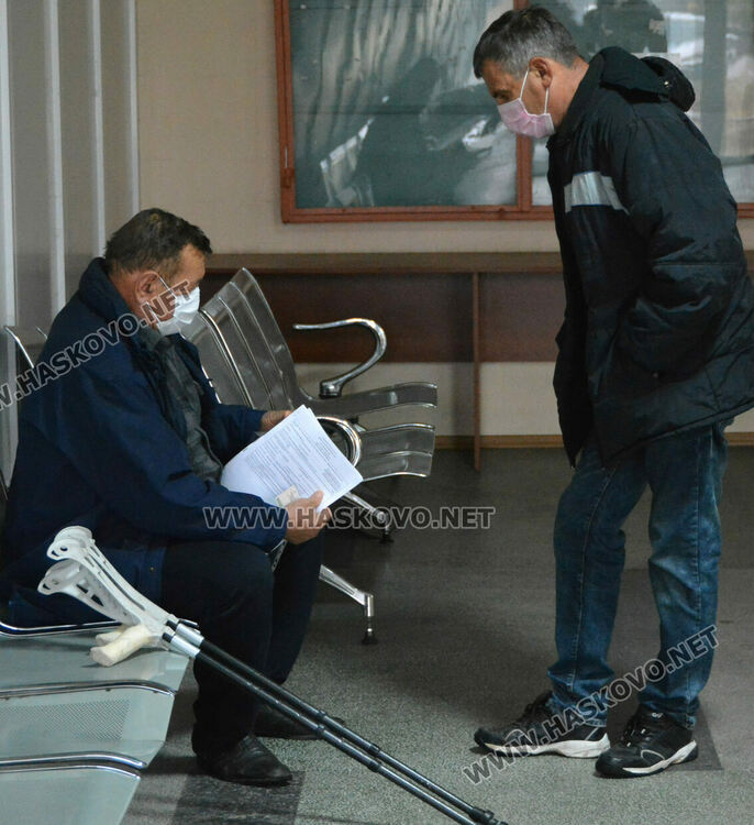 Жалват се от студен коридор в ТЕЛК-а в Хасково