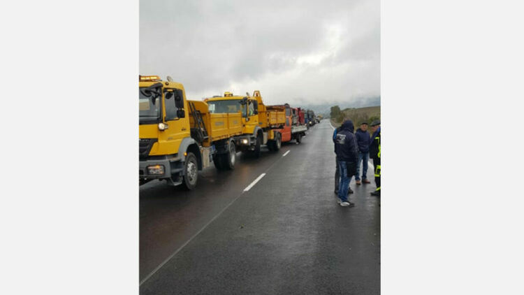 Пътностроителна техника от Перник не успя да се включи в протеста