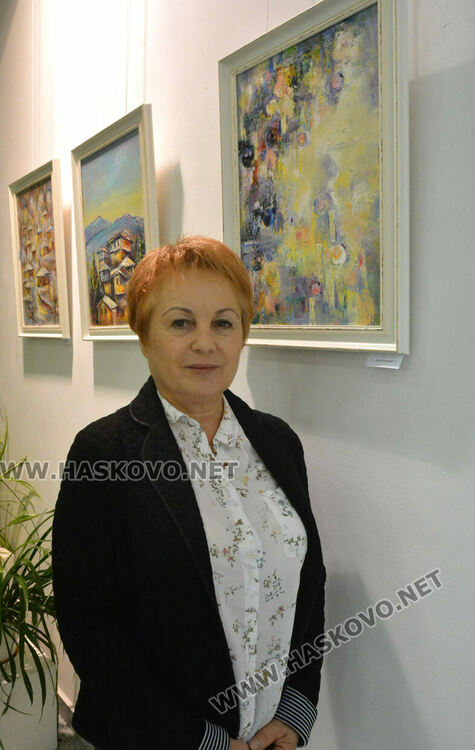 Тоска Запрянова показва пейзажи и натюрморти в Хасково