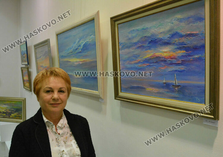 Тоска Запрянова показва пейзажи и натюрморти в Хасково