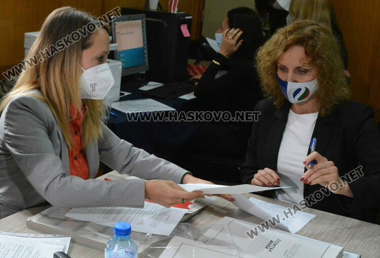 Световна и европейска шампионка по аеробика в листата на „Демократична България“