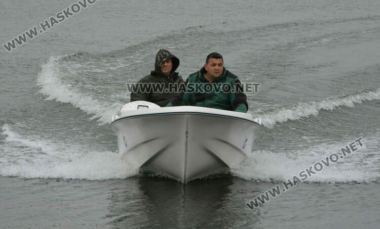 Зарибиха „Тракиец“ с амур, шаран, сом, толстолоб и бяла риба