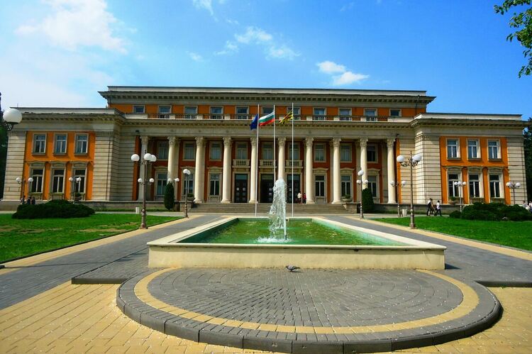 И Перник отбелязва 70-годишнината на проф. Йосиф Радионов