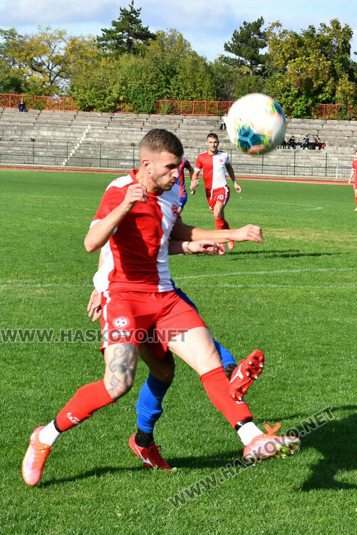 “Саяна Хасково” разби “Сокол” с 5:0. Публиката скандира: “Б група”