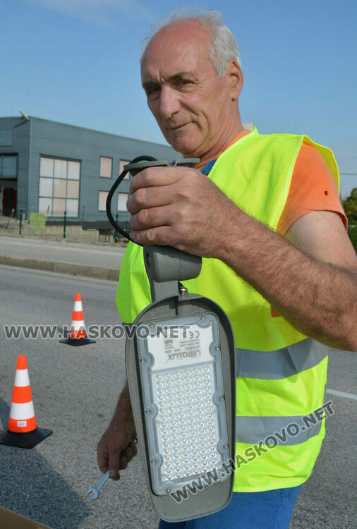 Монтират LED лампи в Хасково, подмяната започна от Кърджалийска