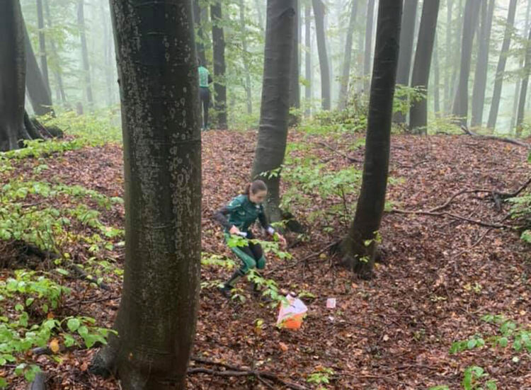 Даяна Попова стана шампионка в държавното на нощно ориентиране