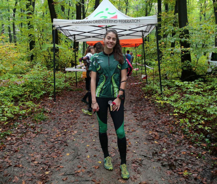 Даяна Попова стана шампионка в държавното на нощно ориентиране