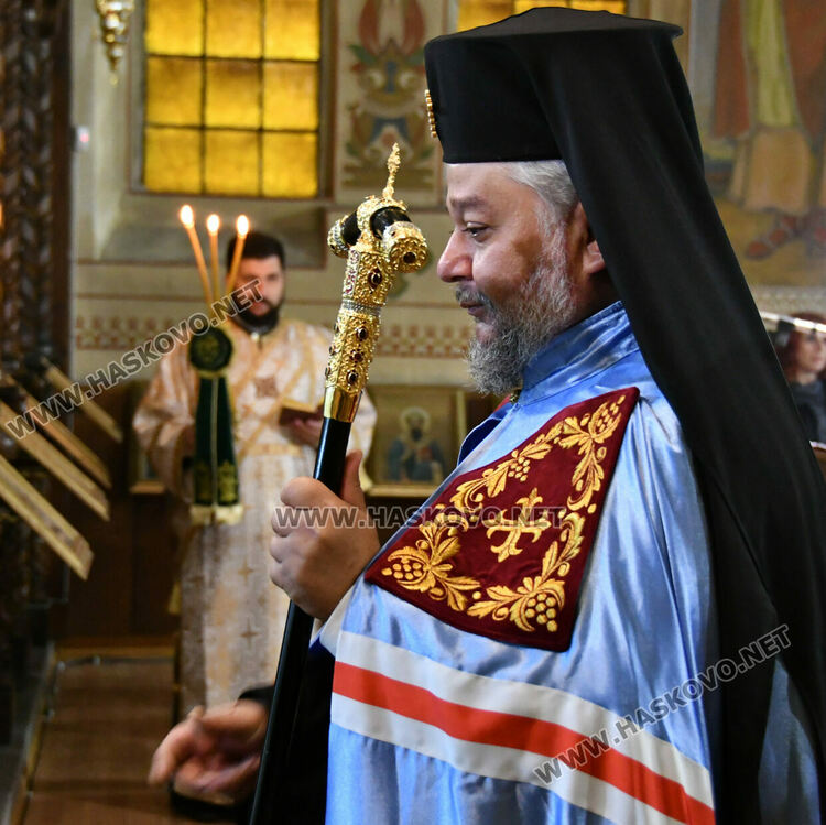 Митрополит Киприан отслужи тържествена литургия за св. Иван Рилски