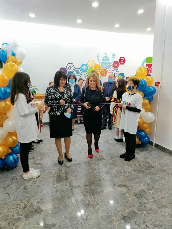 Заместник-министърът на образованието и науката откри STEM център  в СУ,,Йордан Йовков“ 