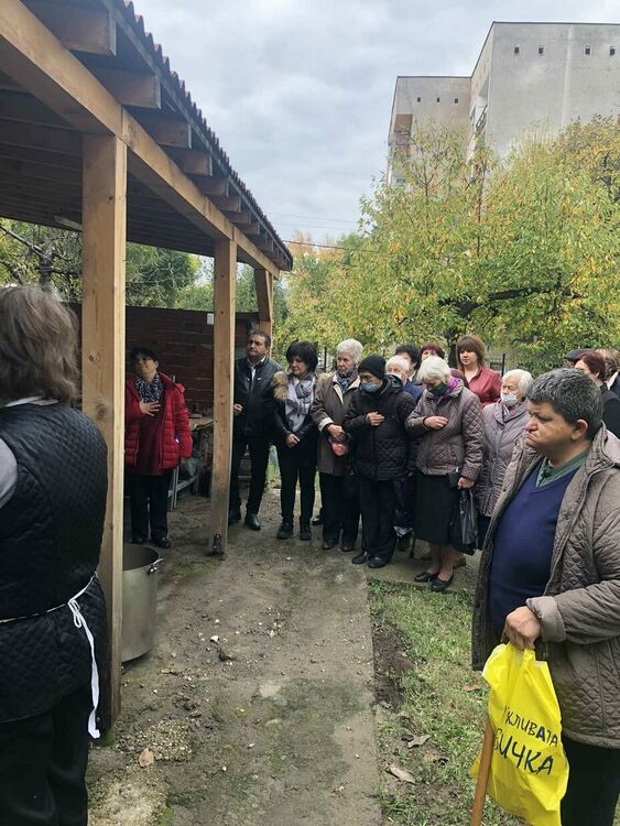 Курбан за здраве дариха съветниците от ГЕРБ за храмовия празник на църквата в Крумовград