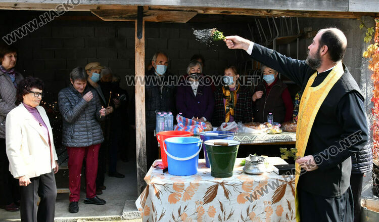 В Конуш събират средства за ремонта на църквата си, построена върху джамия преди близо 100 години