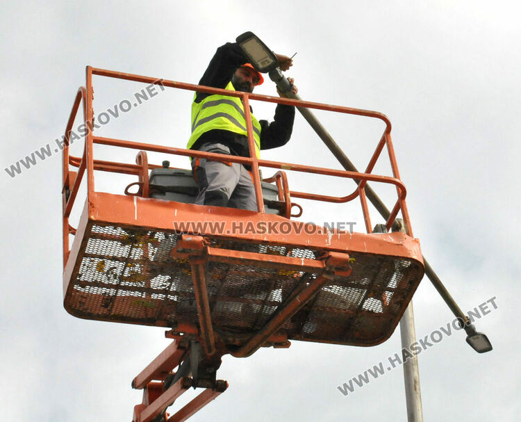 От 80 до 350 лева струват LED лампите в Хасково