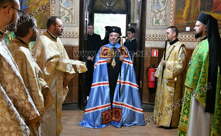 Митрополит Киприан отслужи тържествена литургия за св. Иван Рилски