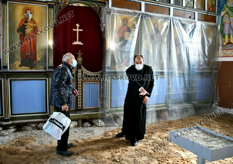 В Конуш събират средства за ремонта на църквата си, построена върху джамия преди близо 100 години