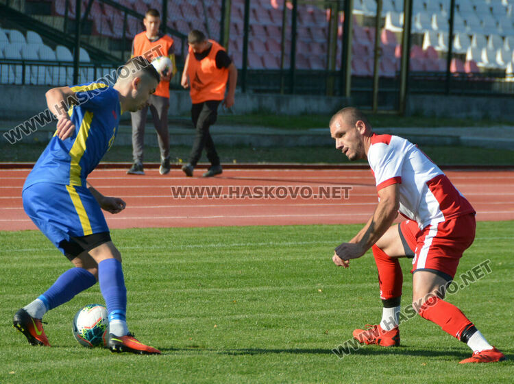 С 10 футболисти „Саяна Хасково“ обърна „Димитровград“