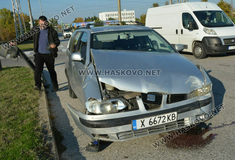 Рено и Сеат се разбиха на пътния възел в „Орфей“ 