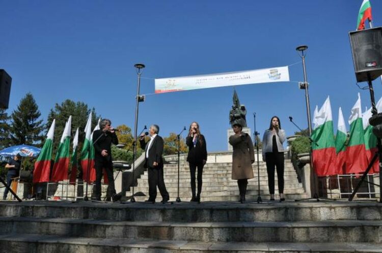 Кърджали с тържествен концерт за празника си