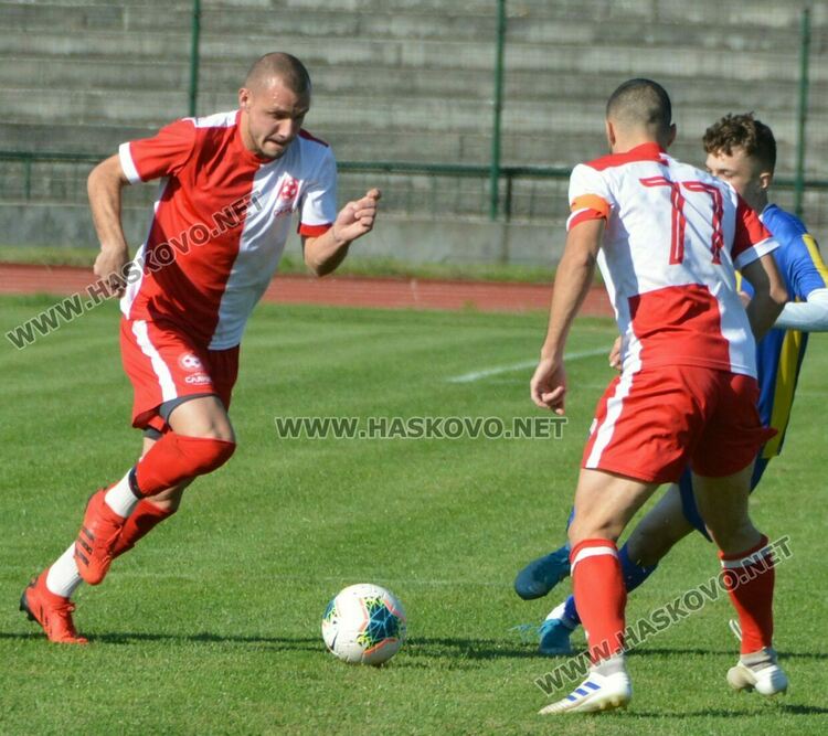 „Саяна Хасково“ изпусна десетата победа срещу„Асеновец“