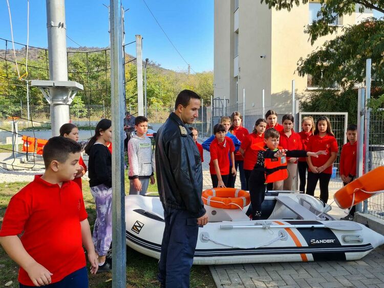 Славейковци са избрани да ни представляват на регионално състезание