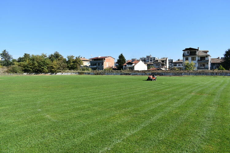 Изграждането на новата трибуна на стадион "Шипка" тече по план 