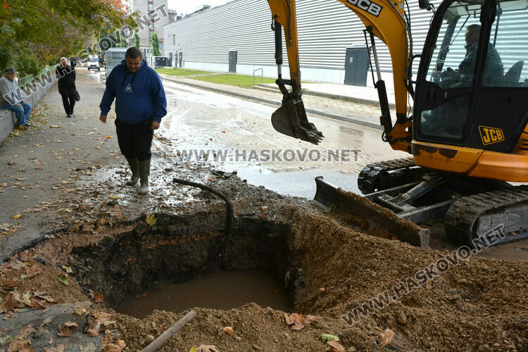 Нова авария оставя без вода три хасковски квартала