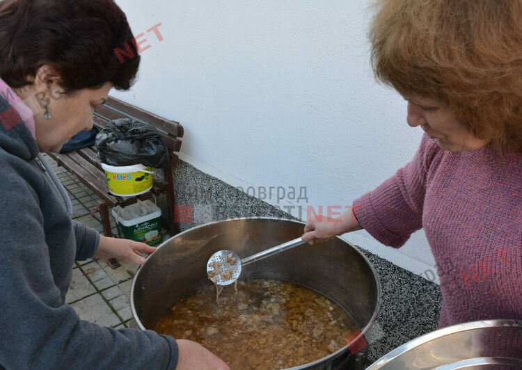 Почетоха Св.Димитър в едноименния храм в Димитровград