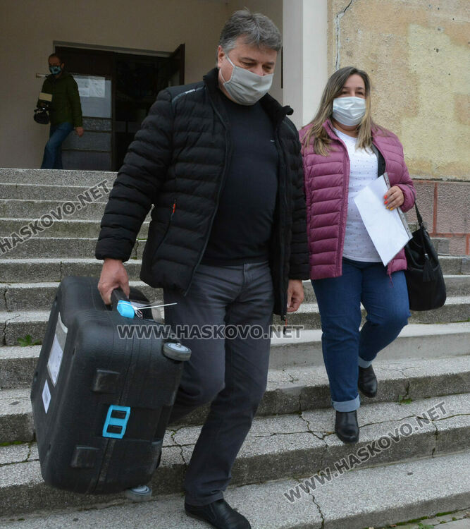 Общините получават за обучение на гражданите демонстрационните машини за изборите 2в1