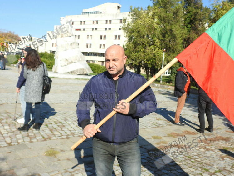 Протестиращите кърджалийци:“Живи ни погребаха“,недоволните щурмуваха „Кауфланд“