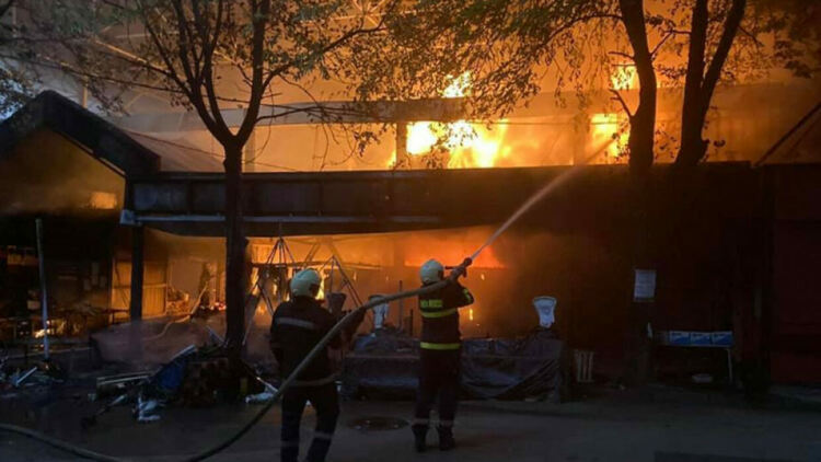 Обезщетения след пожара на централния кооперативен пазар в Перник