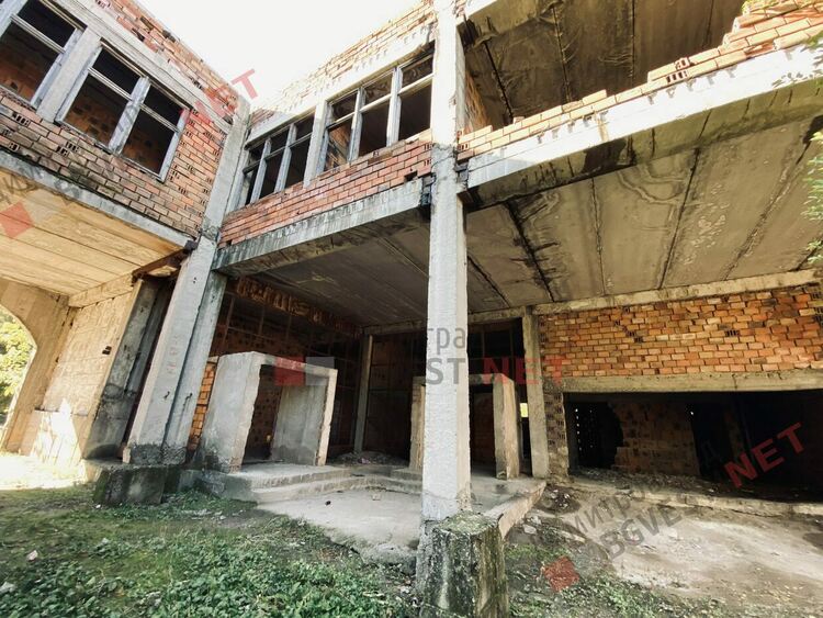 Ще разрушават изоставена сграда в Димитровград