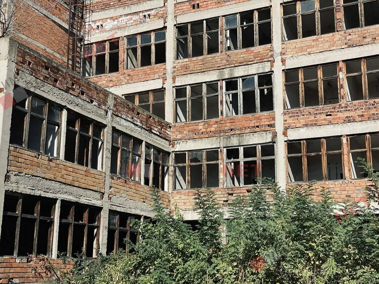 Ще разрушават изоставена сграда в Димитровград