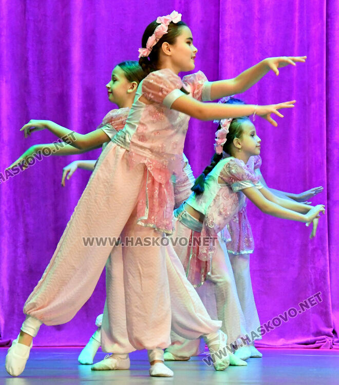 150 участници в първия Арт фестивал „Фантазия” в Хасково