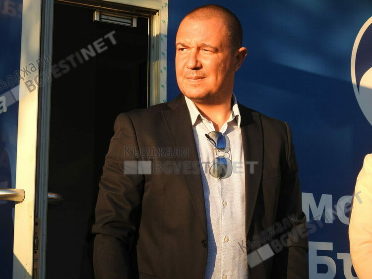 Радослав Милев