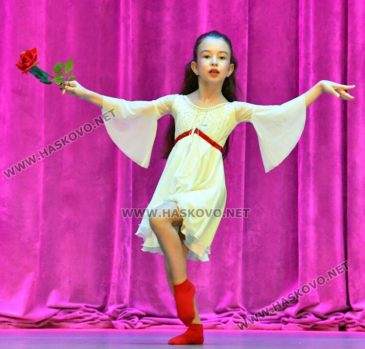 150 участници в първия Арт фестивал „Фантазия” в Хасково