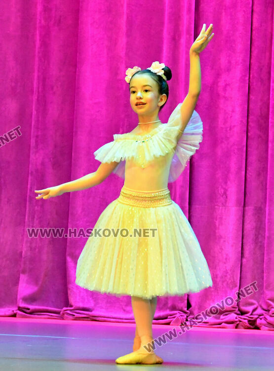 150 участници в първия Арт фестивал „Фантазия” в Хасково