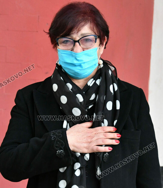 Заря, рецитал и факли в „Любен Каравелов“ за Деня на народните будители