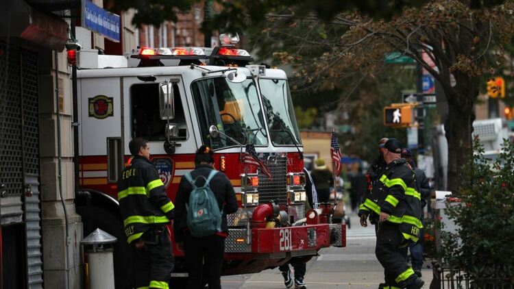 Девет хиляди служители на Ню Йорк излязоха в неплатен отпуск заради отказ да се ваксинират