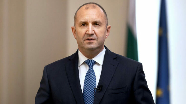 Радев говорил с ръководствата на Амазон и Гугъл да влязат в наш проект