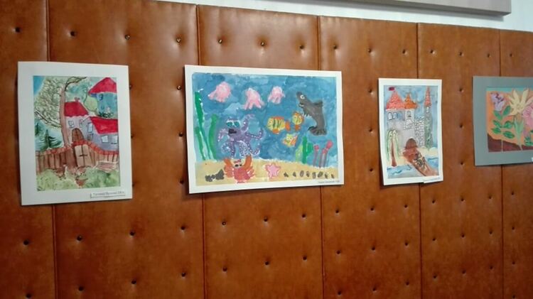 Пътуваща детска изложба спря в село Брягово