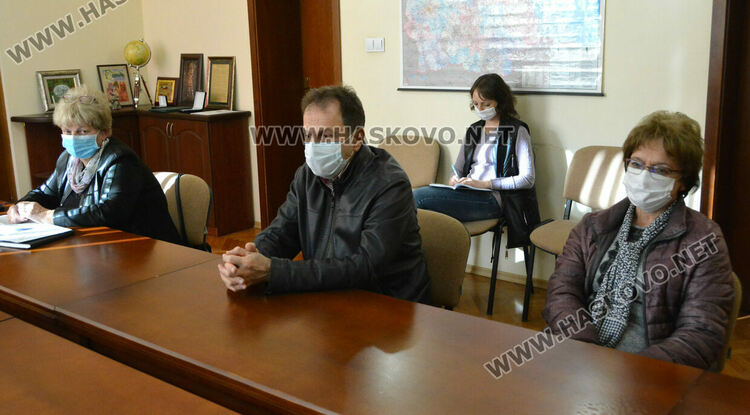 Само 7% свободни ковид легла в Хасковска област, търсят доброволци за отделенията